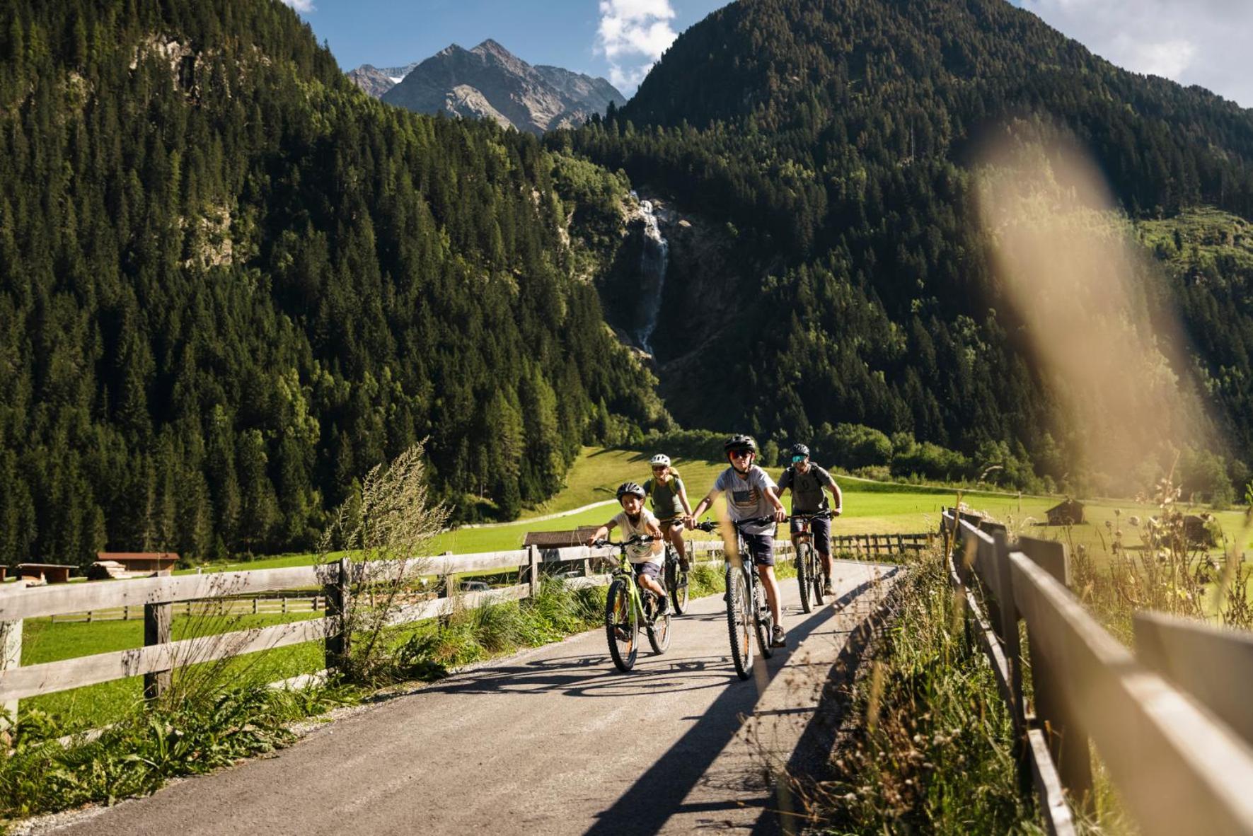 Stoanmandl Wohlfuehlappartements Neustift im Stubaital Eksteriør bilde